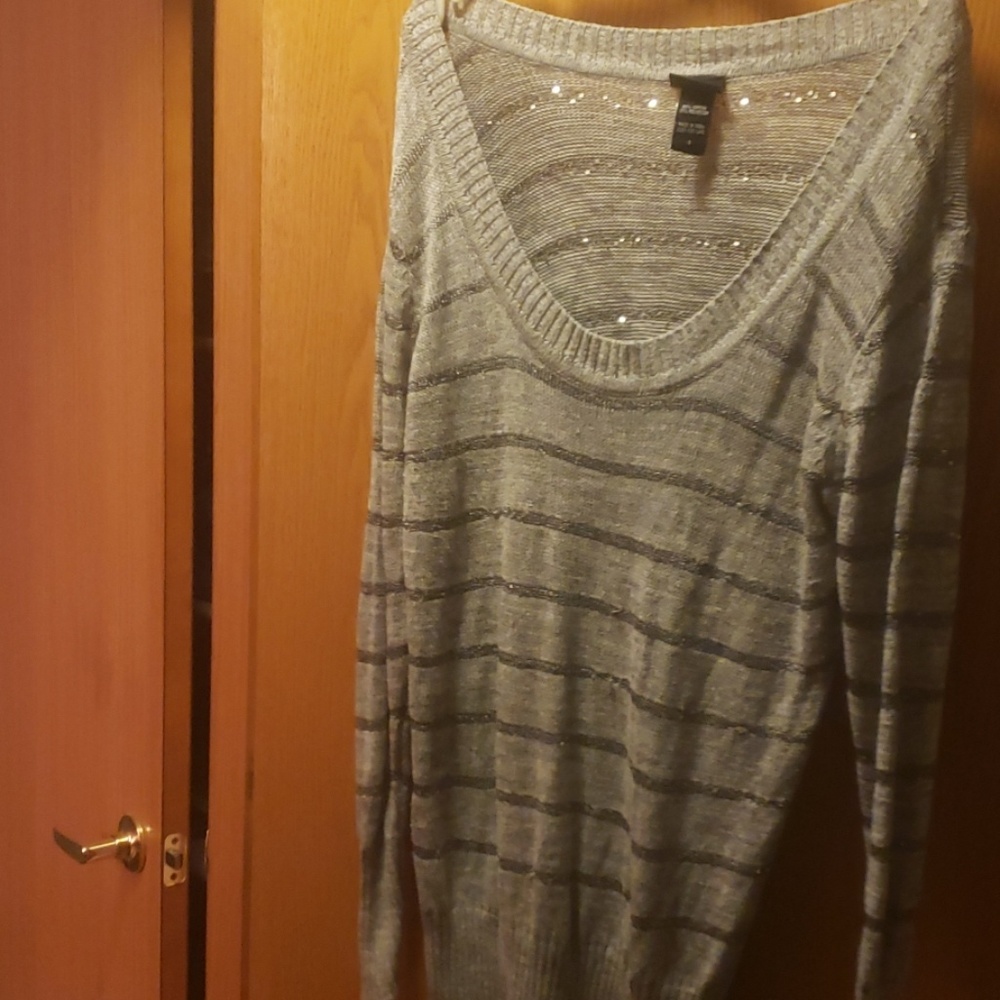 Grey sweater